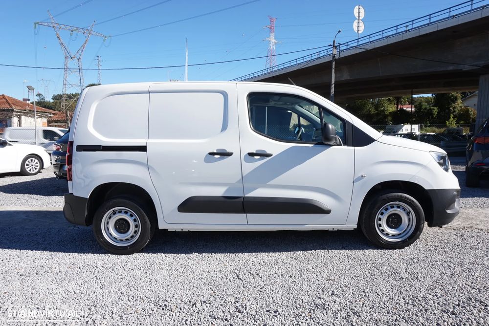 Opel Combo CDTI 102 Enjoy IVA dedutível - 8