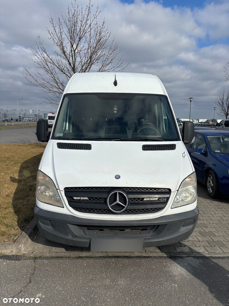 Mercedes-Benz Sprinter - 1