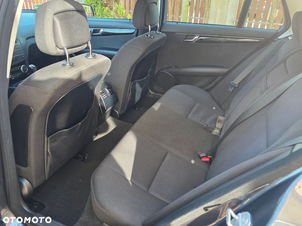 Mercedes-Benz Klasa C 200 Kompressor Elegance - 32