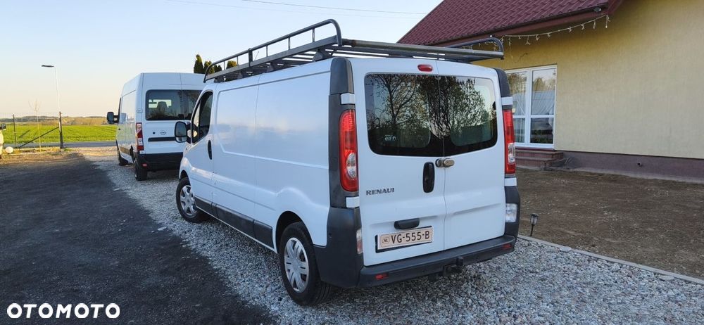 Renault Trafic - 13