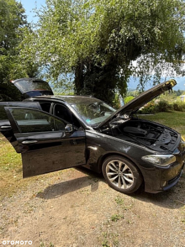 BMW Seria 5 520d - 5