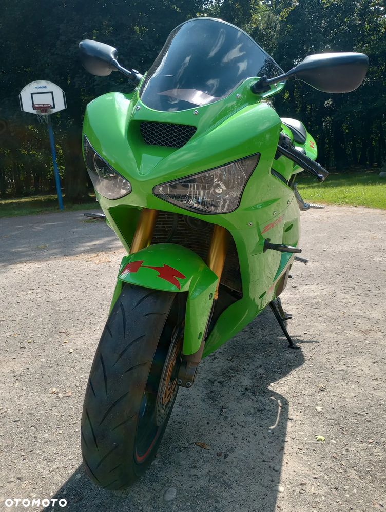 Kawasaki ZXR - 7
