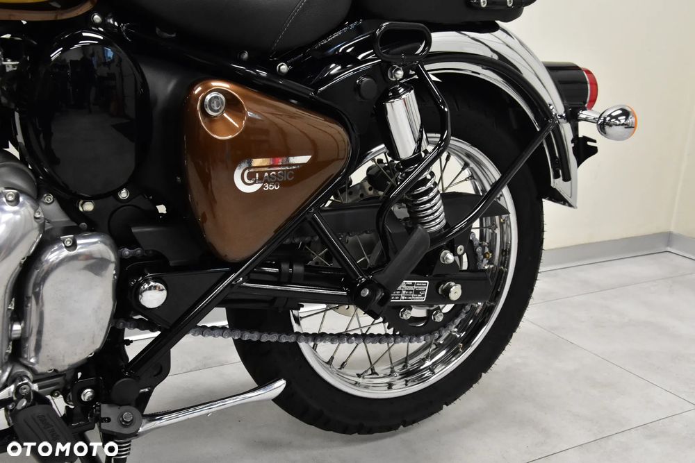 Royal Enfield Classic - 38