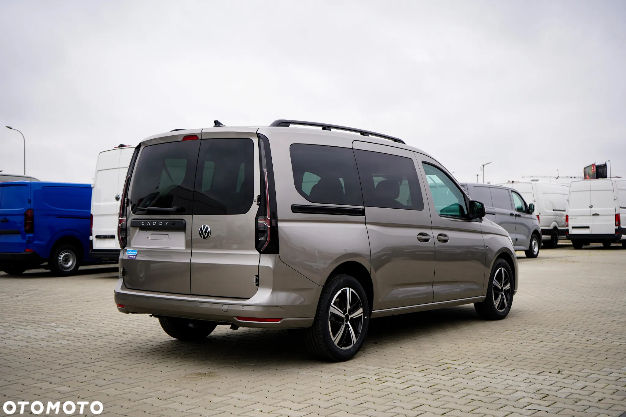 Volkswagen Caddy Maxi 2.0 TDI Life DSG - 12