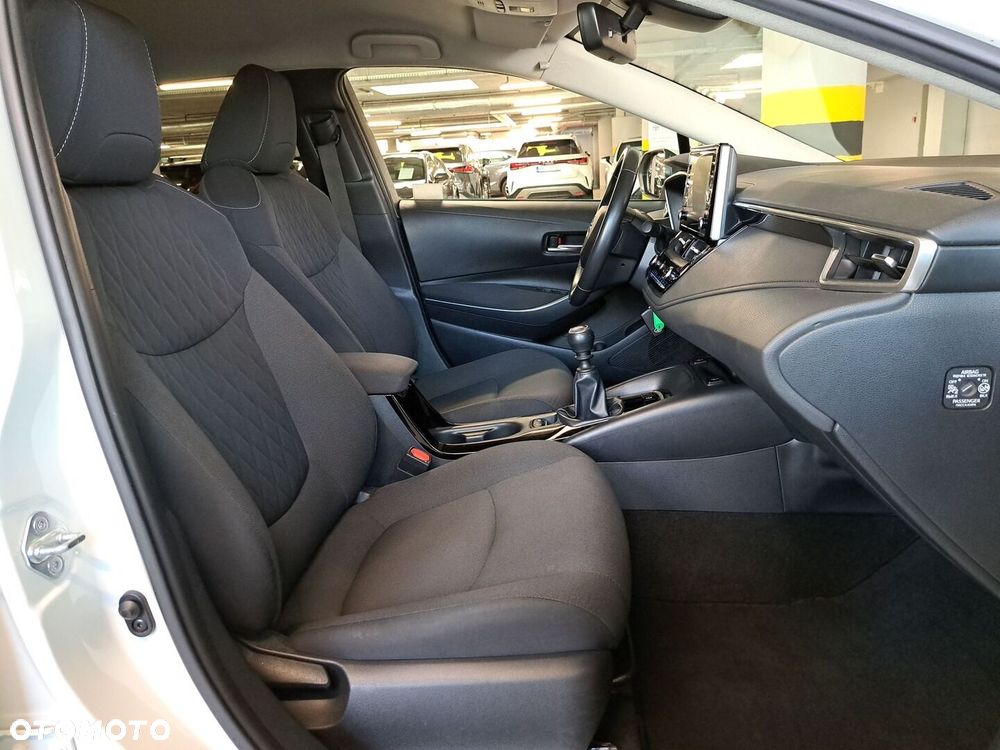 Toyota Corolla - 16