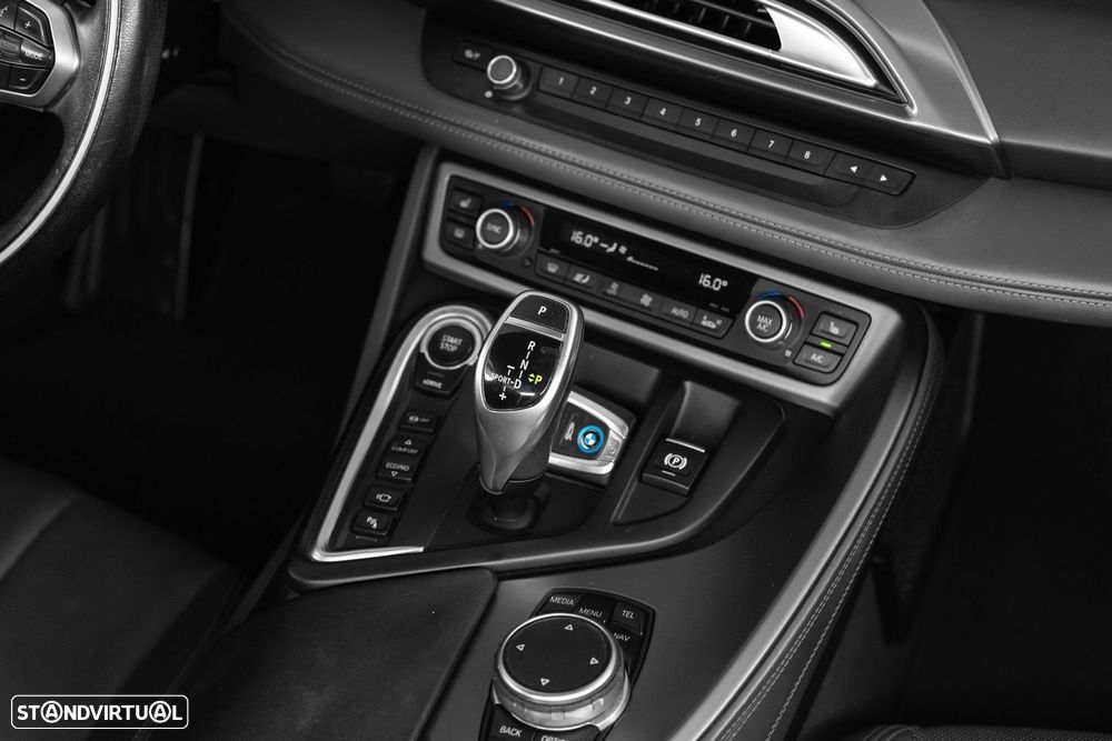BMW i8 Standard - 28