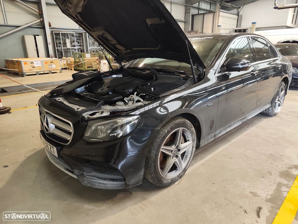 Mercedes-Benz E 300 de AMG Line - 6