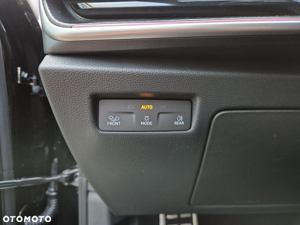 Skoda Superb 2.0 TSI Sportline DSG - 25