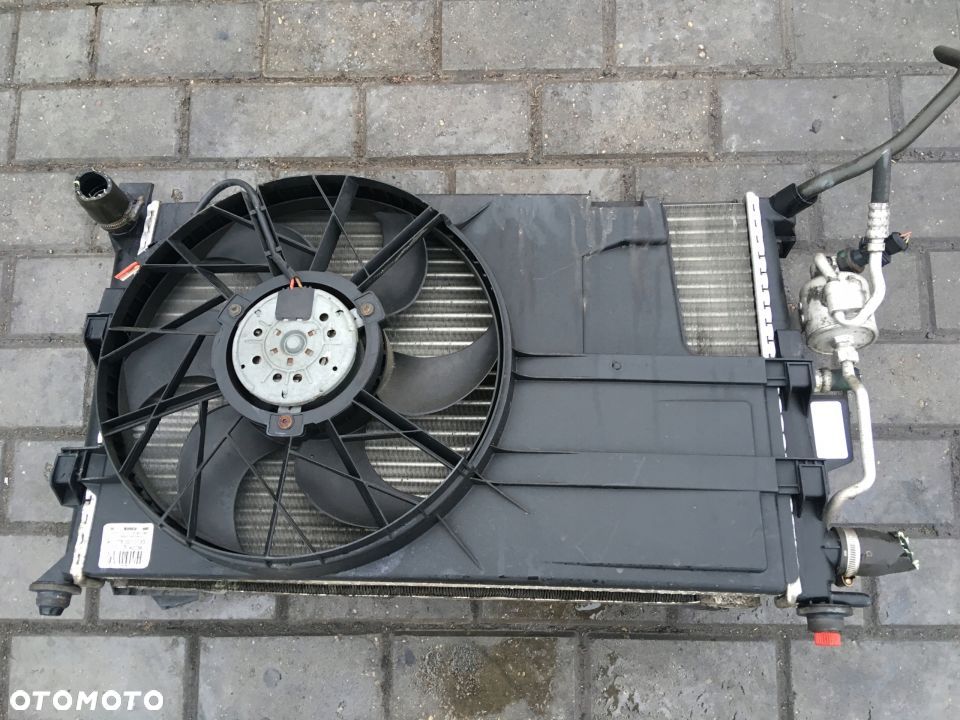 MERCEDES A-KLASA A168 CHŁODNICA ORYGINAŁ KOMPLET - 1