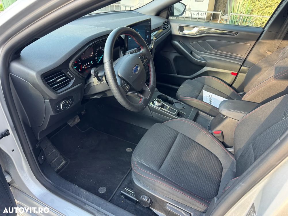 FORD Focus 2025 — imagine 9