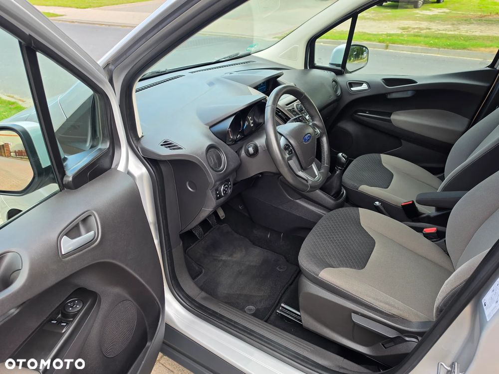 Ford Tourneo Courier 1.5 TDCi Trend - 16