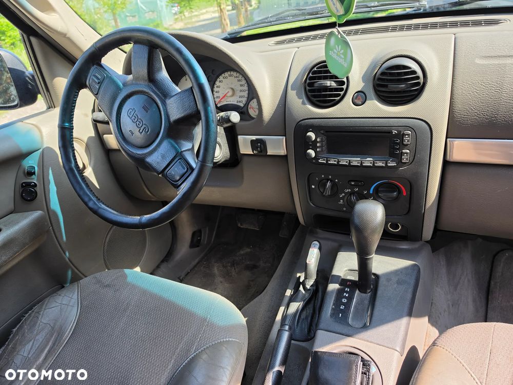Jeep Cherokee 2.8 CRD Automatik Limited - 9