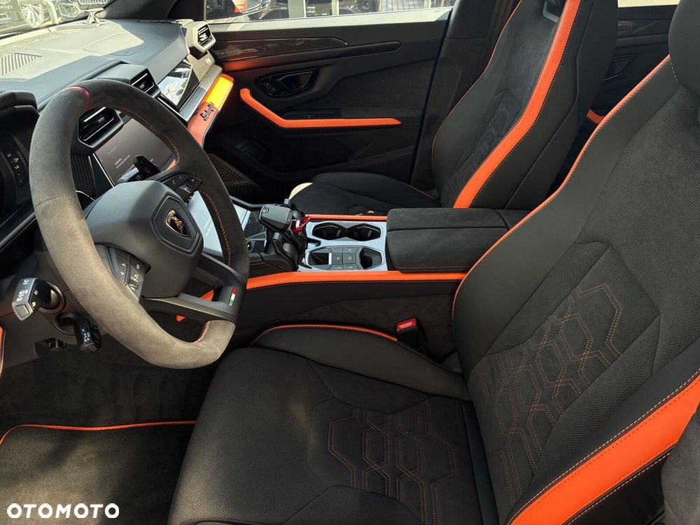 Lamborghini Urus - 9