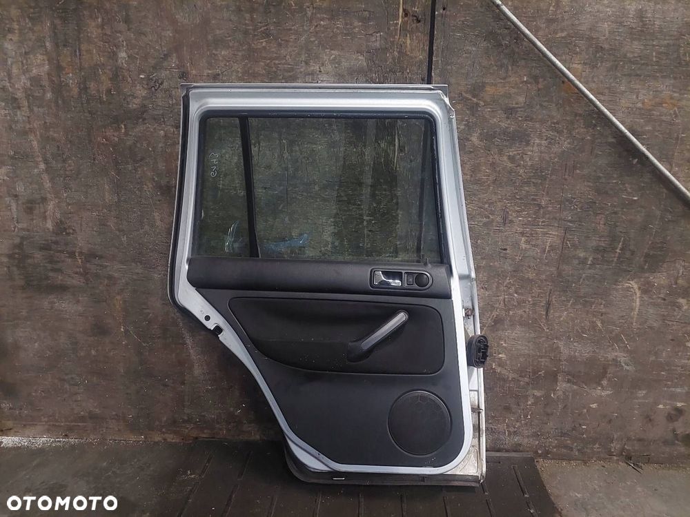 DRZWI KOMPLETNE LEWY TYŁ VOLKSWAGEN BORA I LA7W - 4