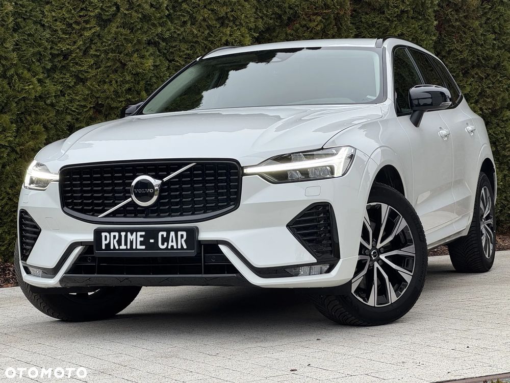 Volvo XC 60 B4 D Plus Dark - 35