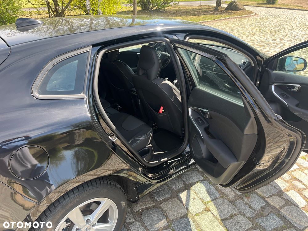 Volvo V40 T2 Kinetic - 12