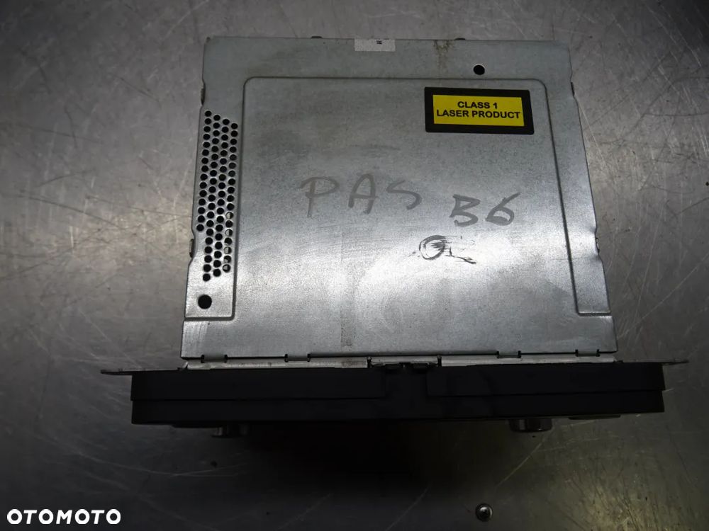 VW PASSAT B6 05-10 2.0 TDI RADIO 1K0035186AD - 3