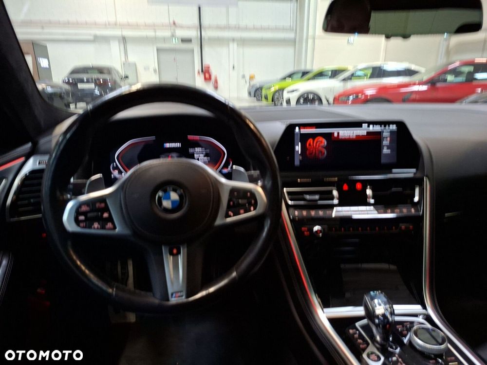 BMW Seria 8 - 15