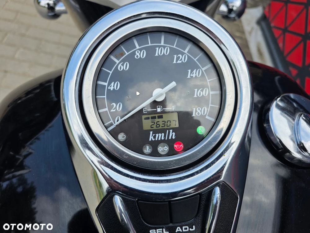 Suzuki VL 800 Volusia - 7
