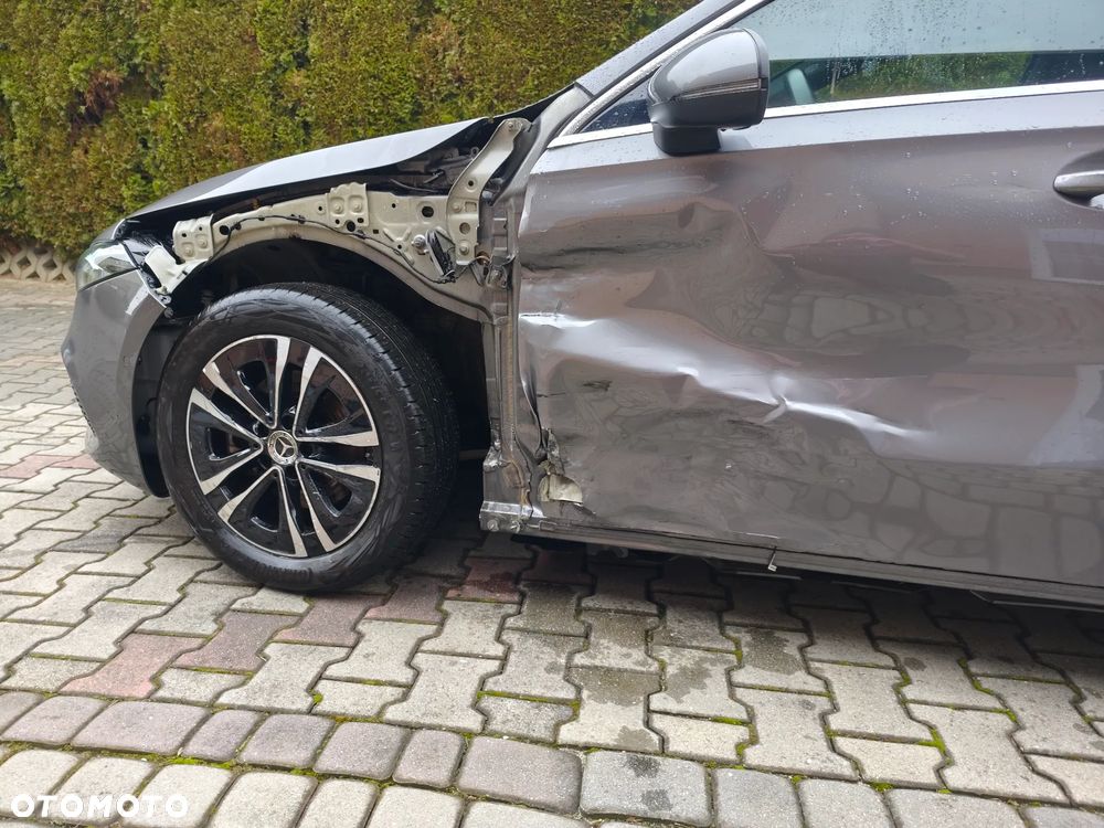 Mercedes-Benz Klasa A 200 Progressive 7G-DCT - 13