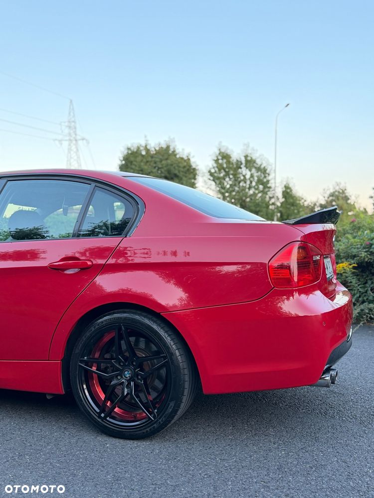 BMW Seria 3 330i - 15