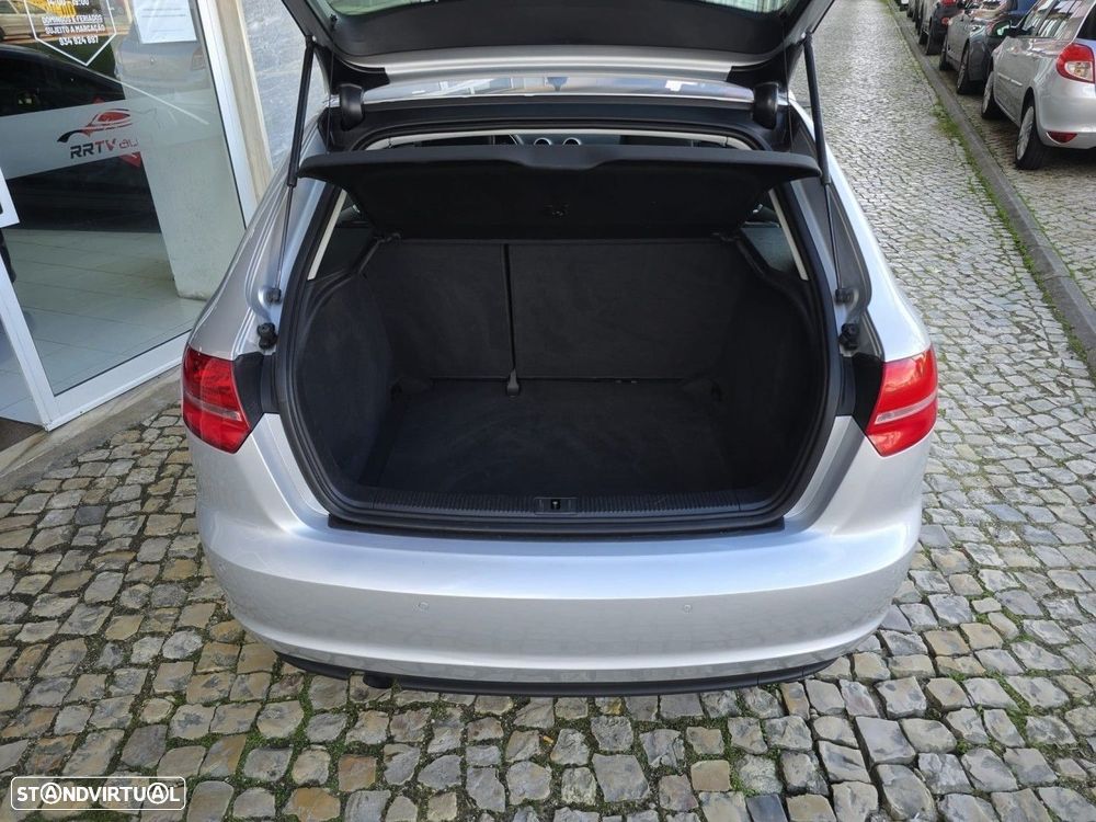 Audi A3 Sportback 1.6 TDI Attraction S-Tronic - 8