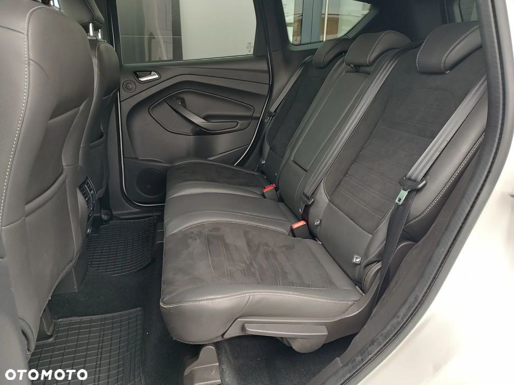 Ford Kuga 2.0 TDCi AWD ST-Line - 19