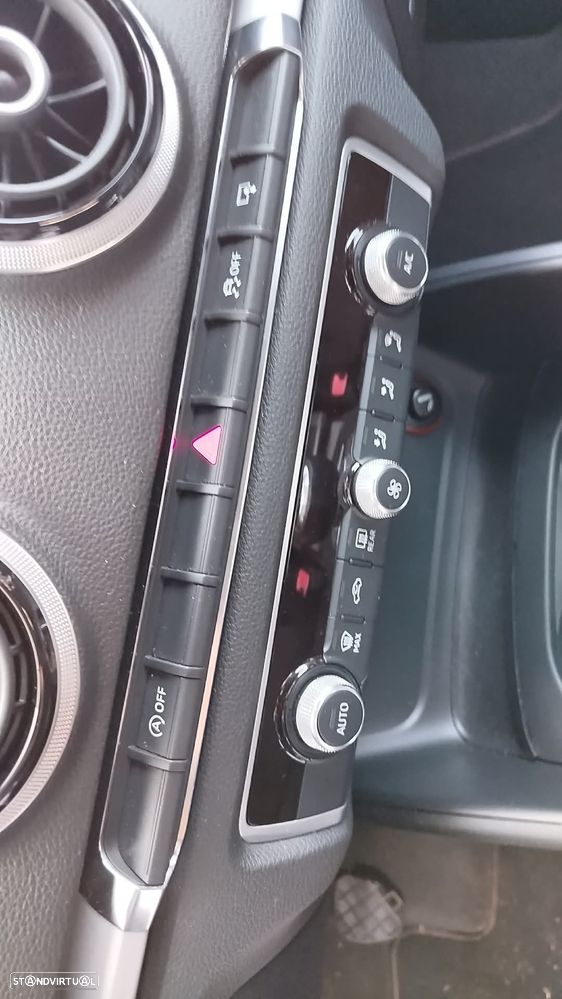 Audi A3 Sportback 1.6 TDI ultra Attraction - 17