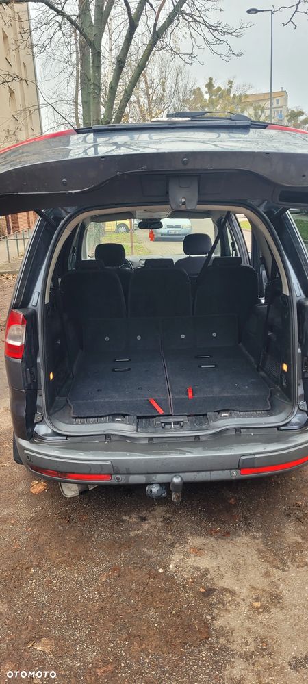 Ford Galaxy 2.0 Ghia - 18