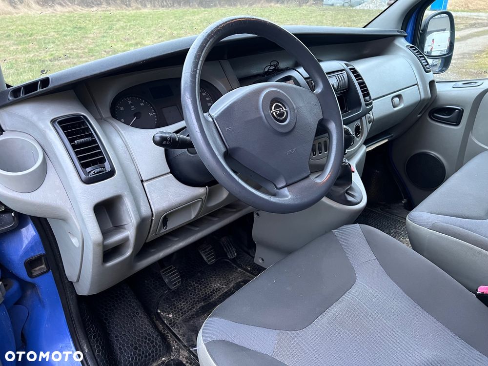 Opel Vivaro - 9