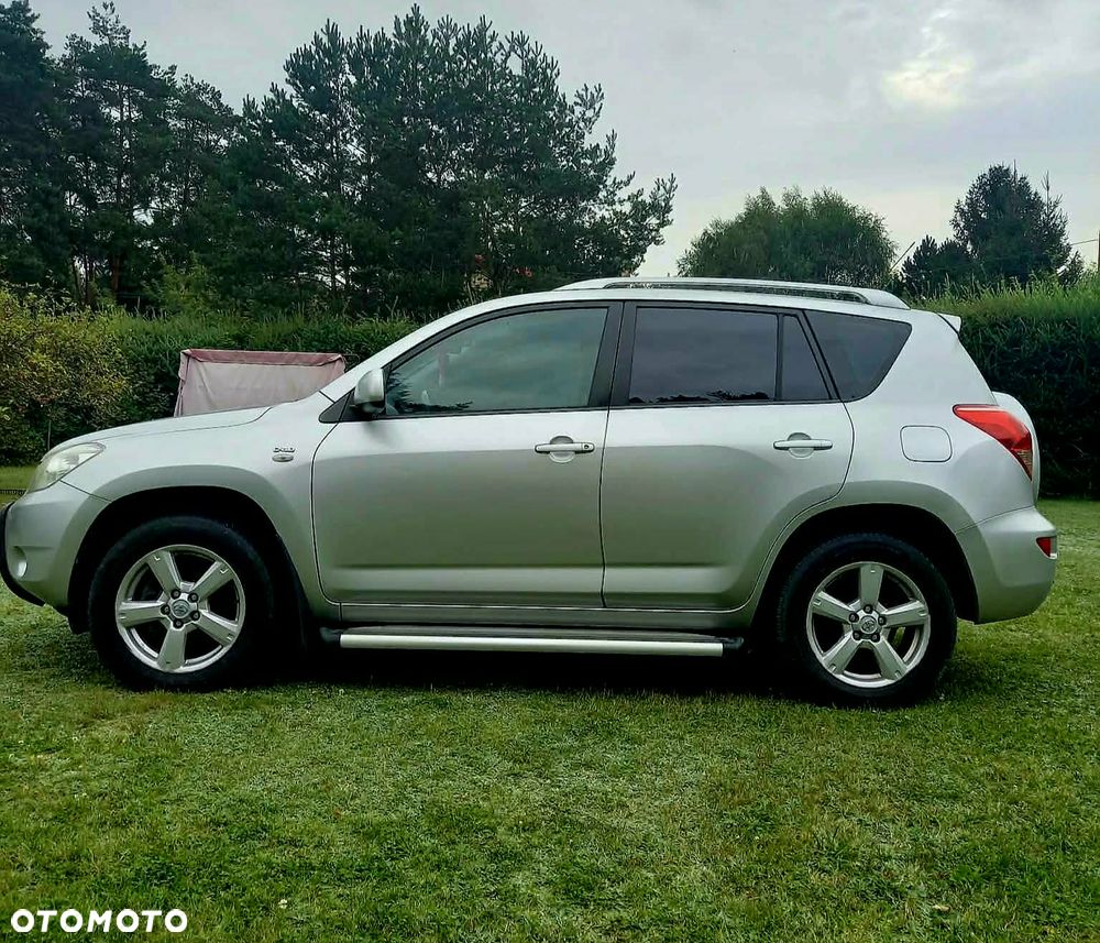 Toyota RAV4 2.2 D-4D 4x4 - 4
