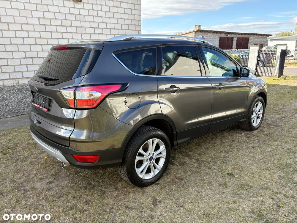 Ford Kuga 2.0 TDCi 2x4 Titanium - 5