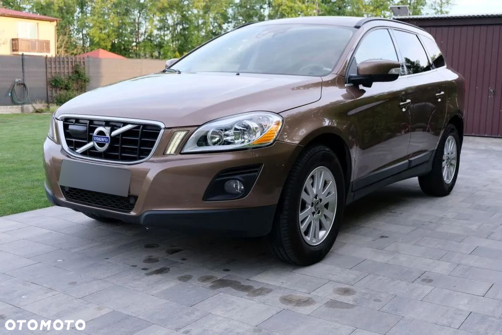 Volvo XC 60 2.4D DRIVe Momentum - 4