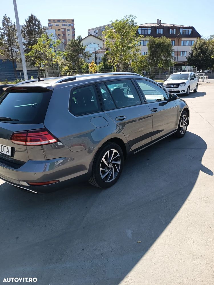 Volkswagen Golf - 13