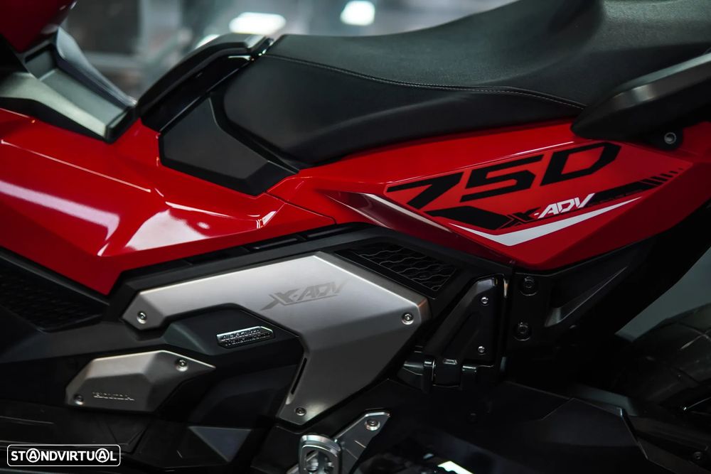 Honda X-ADV 750 - 28