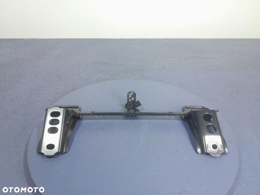 TOYOTA PRIUS III LIFT 11- MOCOWANIE FOTELIKA TYŁ ISOFIX - 3