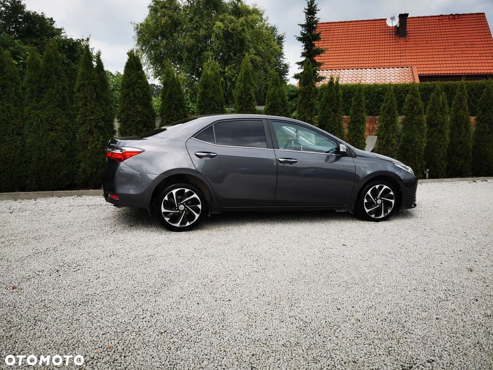 Toyota Corolla 1.6 Executive MS - 8