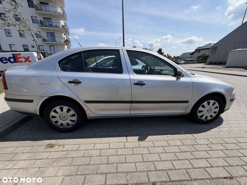 Skoda Octavia 1.6 Classic - 5