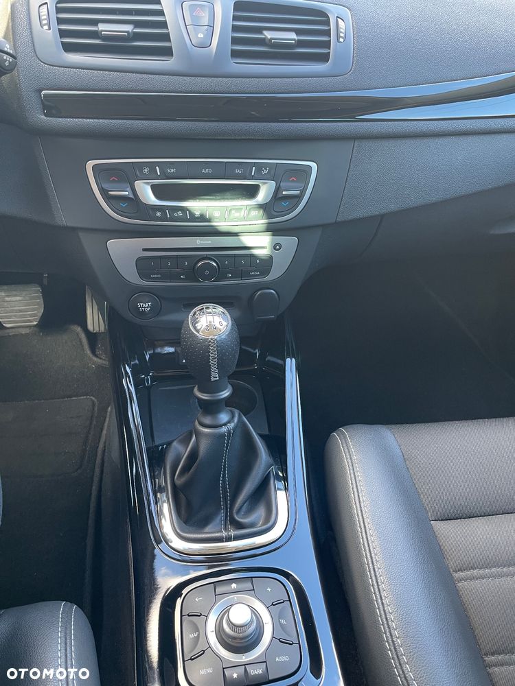 Renault Megane Grandtour ENERGY TCe 130 BOSE EDITION - 5