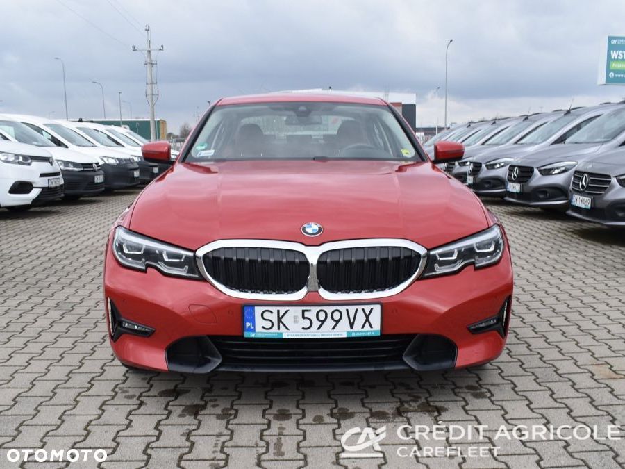 BMW Seria 3 330i xDrive Sport Line - 4