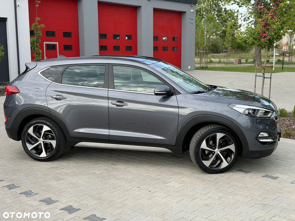 Hyundai Tucson 2.0 CRDI 4WD Automatik Premium - 6