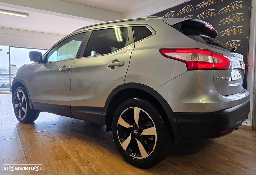 Nissan Qashqai 1.5 dCi N-Connecta 18 - 9