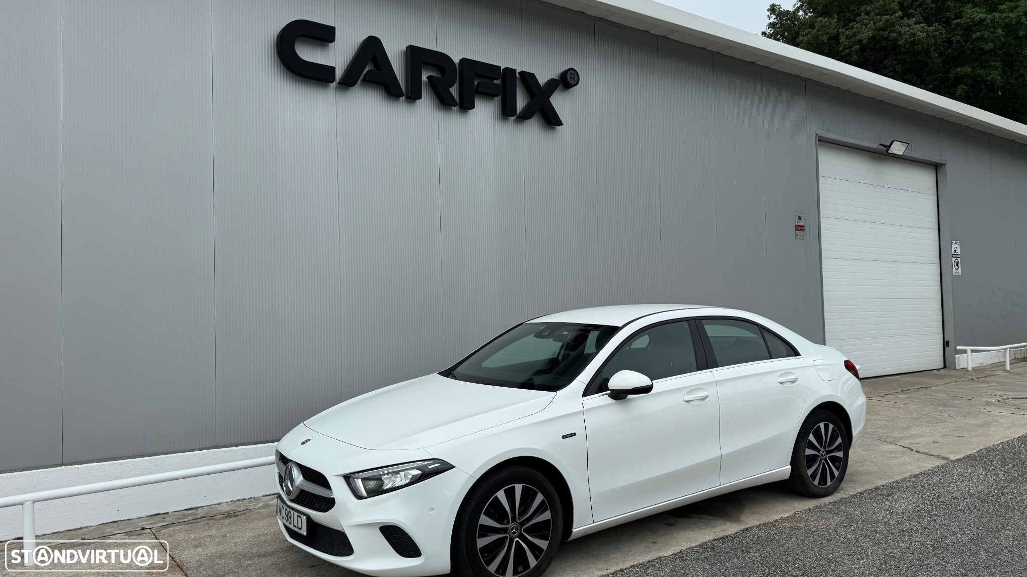 Mercedes-Benz A 250 Limousine e Style Plus - 24