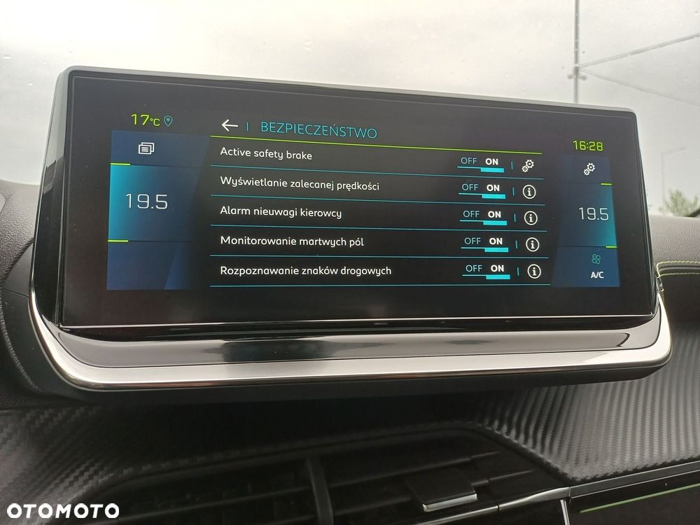 Peugeot 2008 - 18
