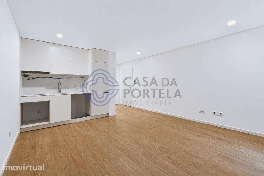 Apartamento T0 novo no Fontinha Lux | Varandas e Arrumo Privativo - Grande imagem: 4/31