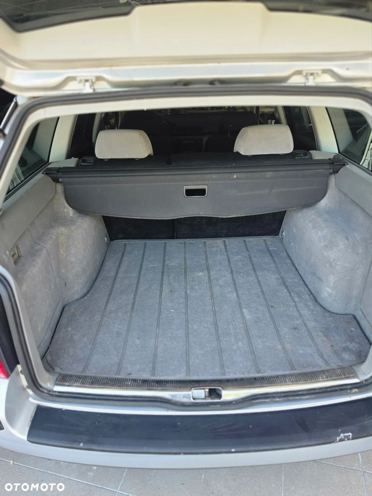 Volkswagen Passat - 7
