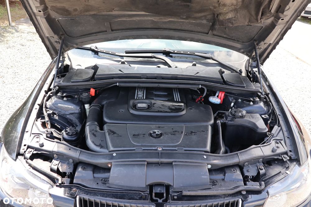 BMW Seria 3 320d Edition Lifestyle - 14