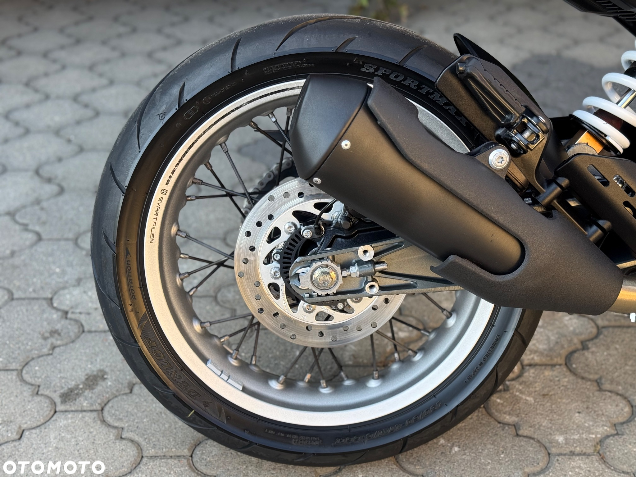 Husqvarna Svartpilen - 16