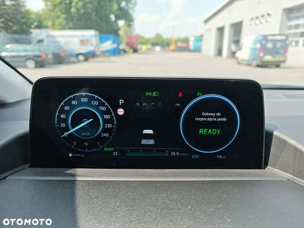 Hyundai Staria - 15