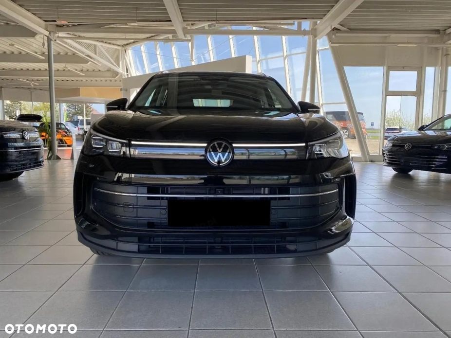 Volkswagen Tiguan - 2